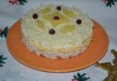 салат с ананасами и курицей