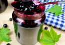 Черная смородина протертая с сахаром