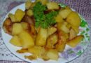 жареная картошка на сковороде