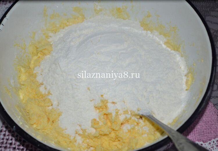 Печенье Каштаны из вареных желтков с вафлями