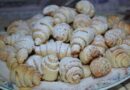 Творожные рогалики с сахаром в духовке