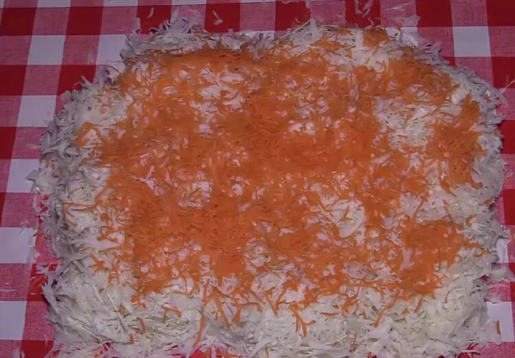 zelí s mrkví ve vlastní šťávě s medem