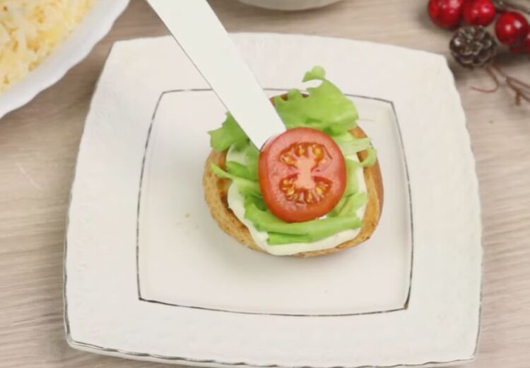 Бутерброды Цезарь с курицей на праздничный стол