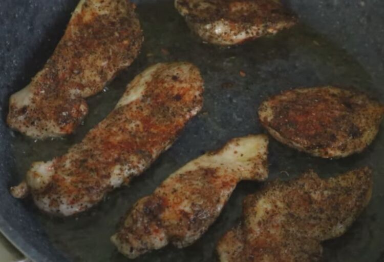 Бутерброды Цезарь с курицей на праздничный стол